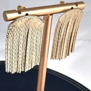 JRC Signed Gold Tone Fringe Earrings Mesh‎ Tassel 1.5 Inch Half Moon Tops